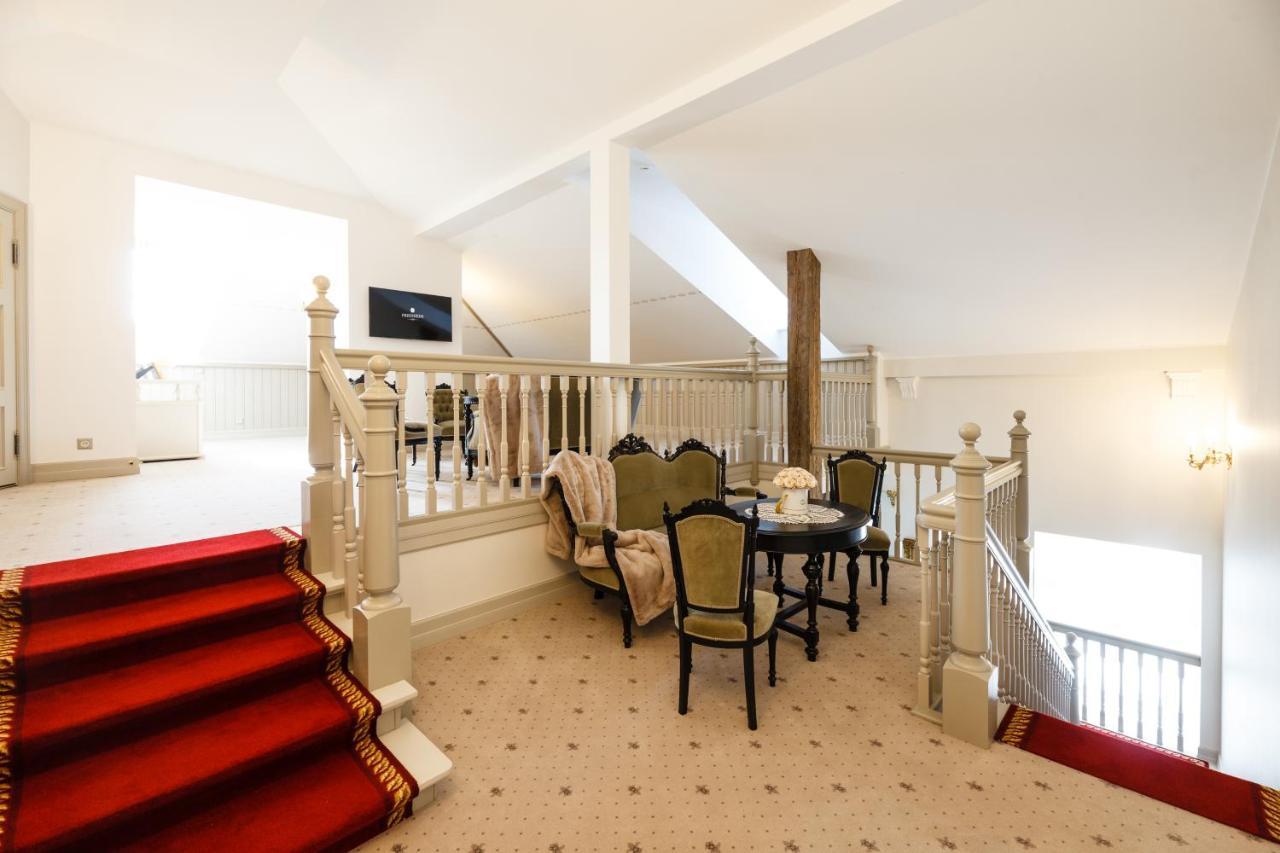 Villa Friedheim 합살루 외부 사진
